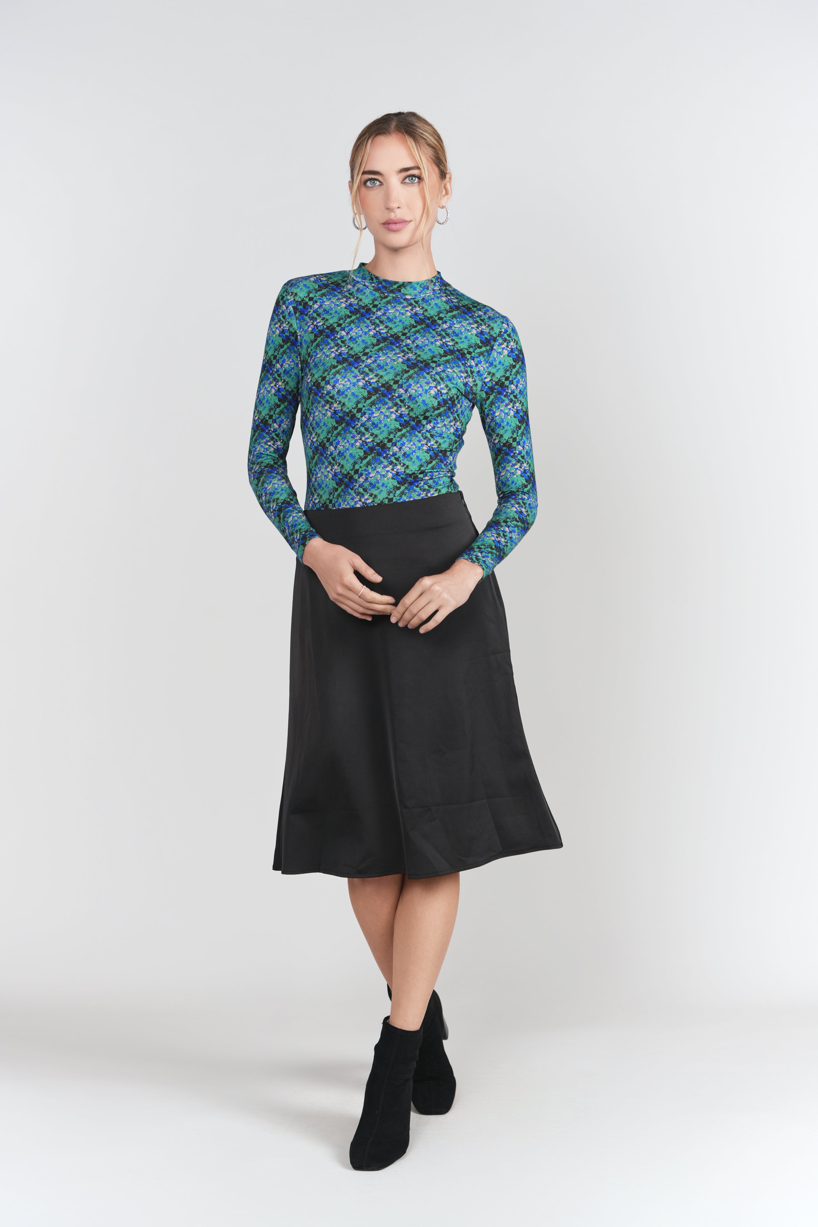 Naomie Slip Skirt 23"- Black