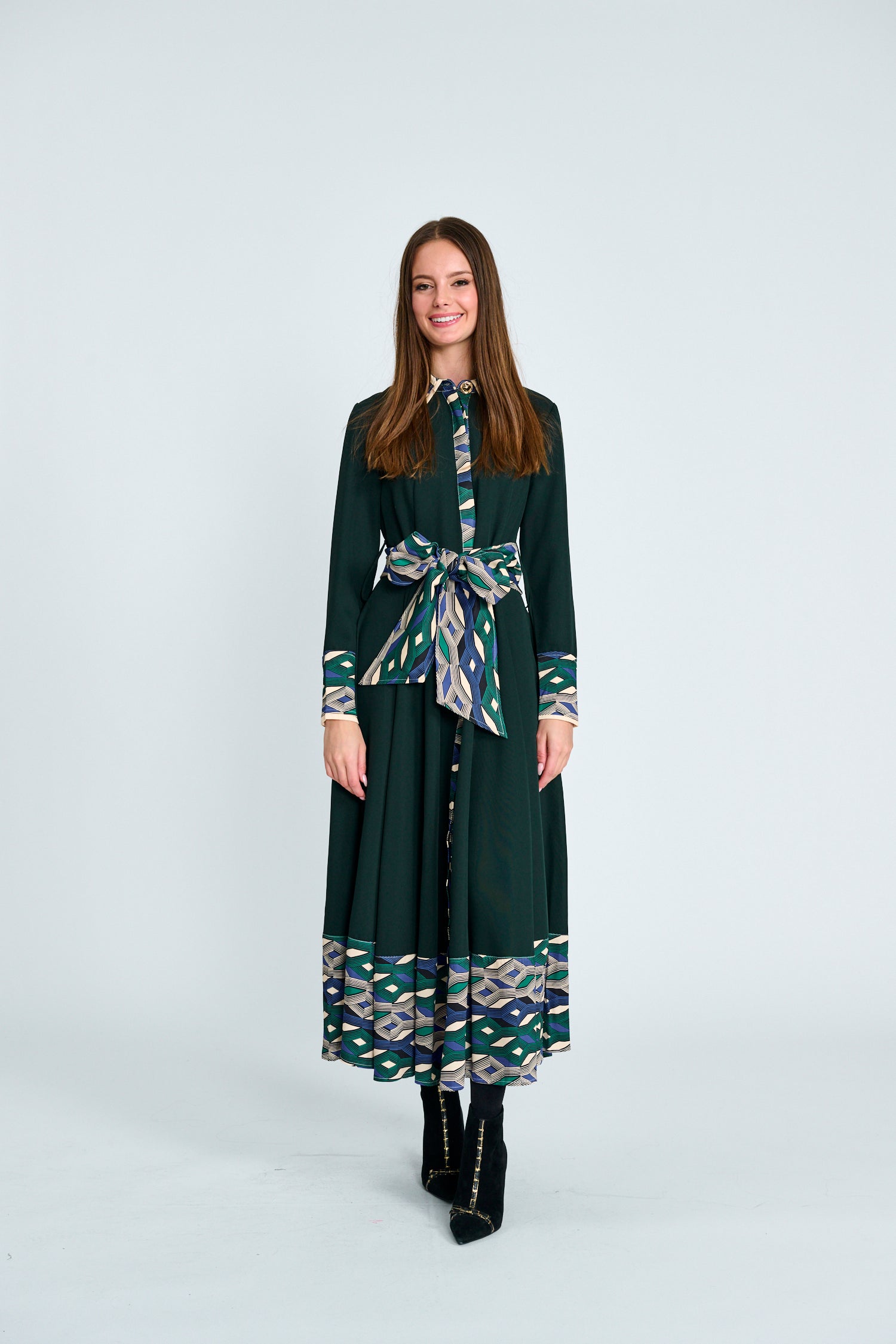 Green Dress With Printed Collar, Border Cuffs And Belt - Green
