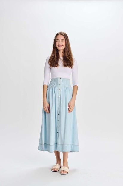 444934 Light Wash Denim with Shirring at Waist Skirt