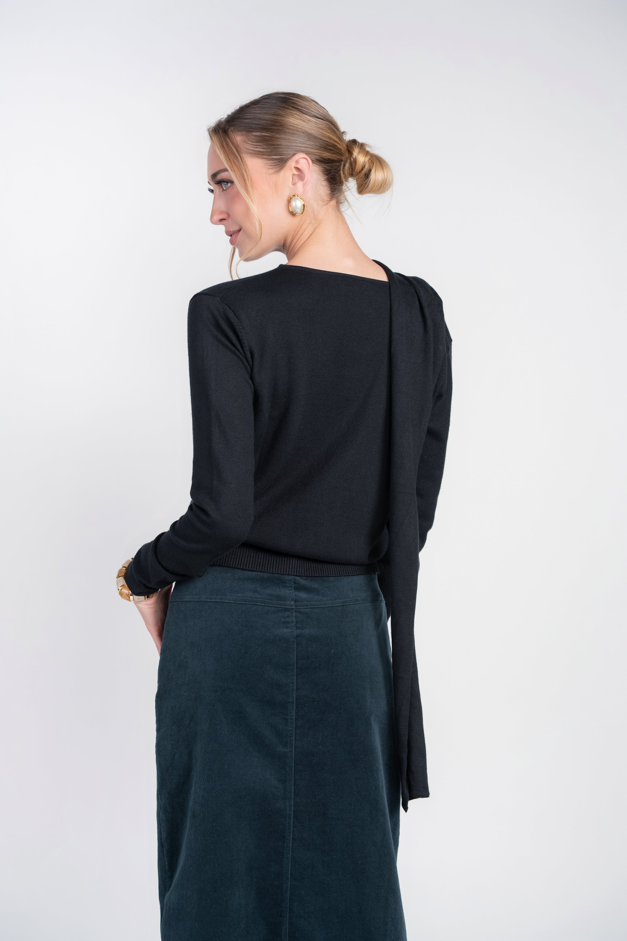 Scarf Sweater Top- Black
