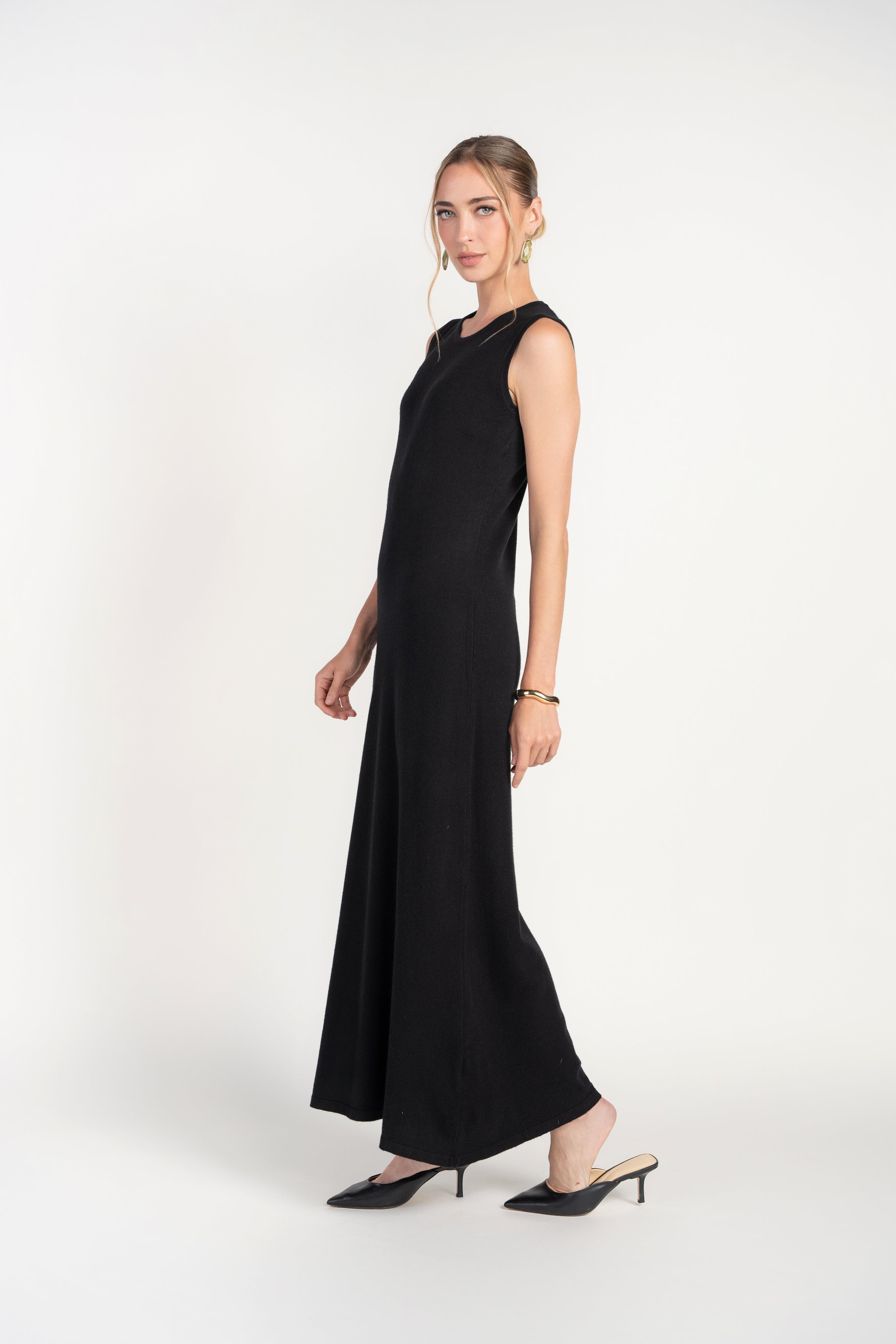 Knit Sleeveless Dress- Black
