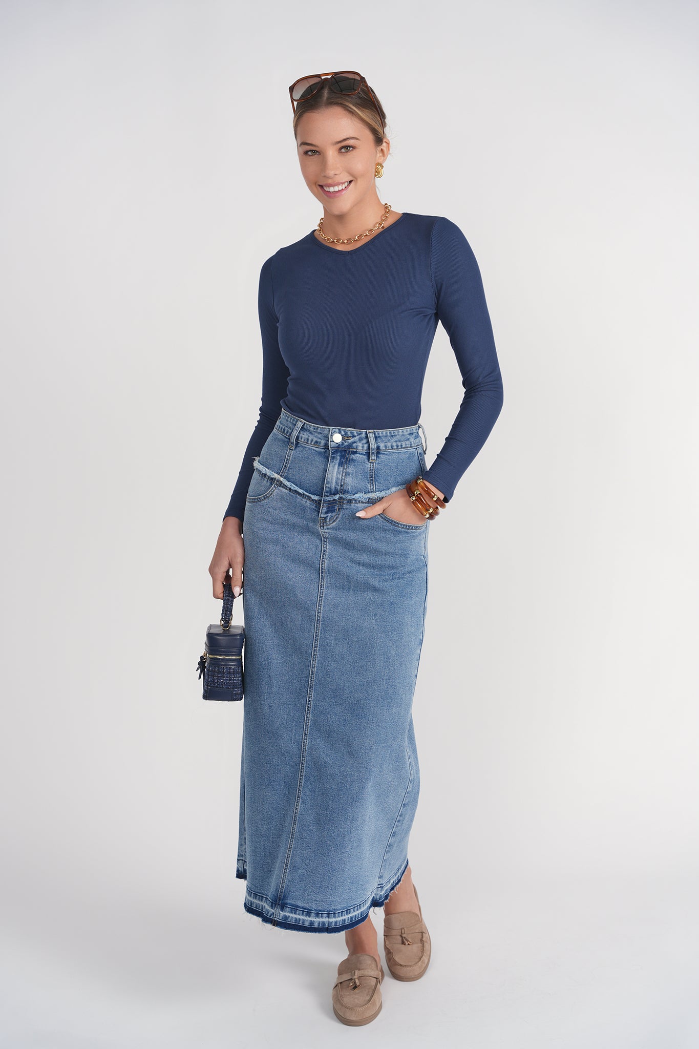 Long Sleeve Ribbed V Neck Tee- Faded Navy