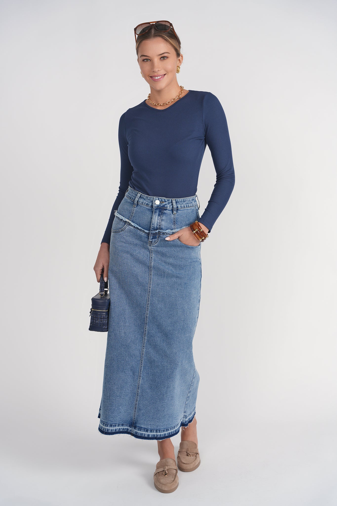 Long Sleeve Ribbed V Neck Tee- Faded Navy