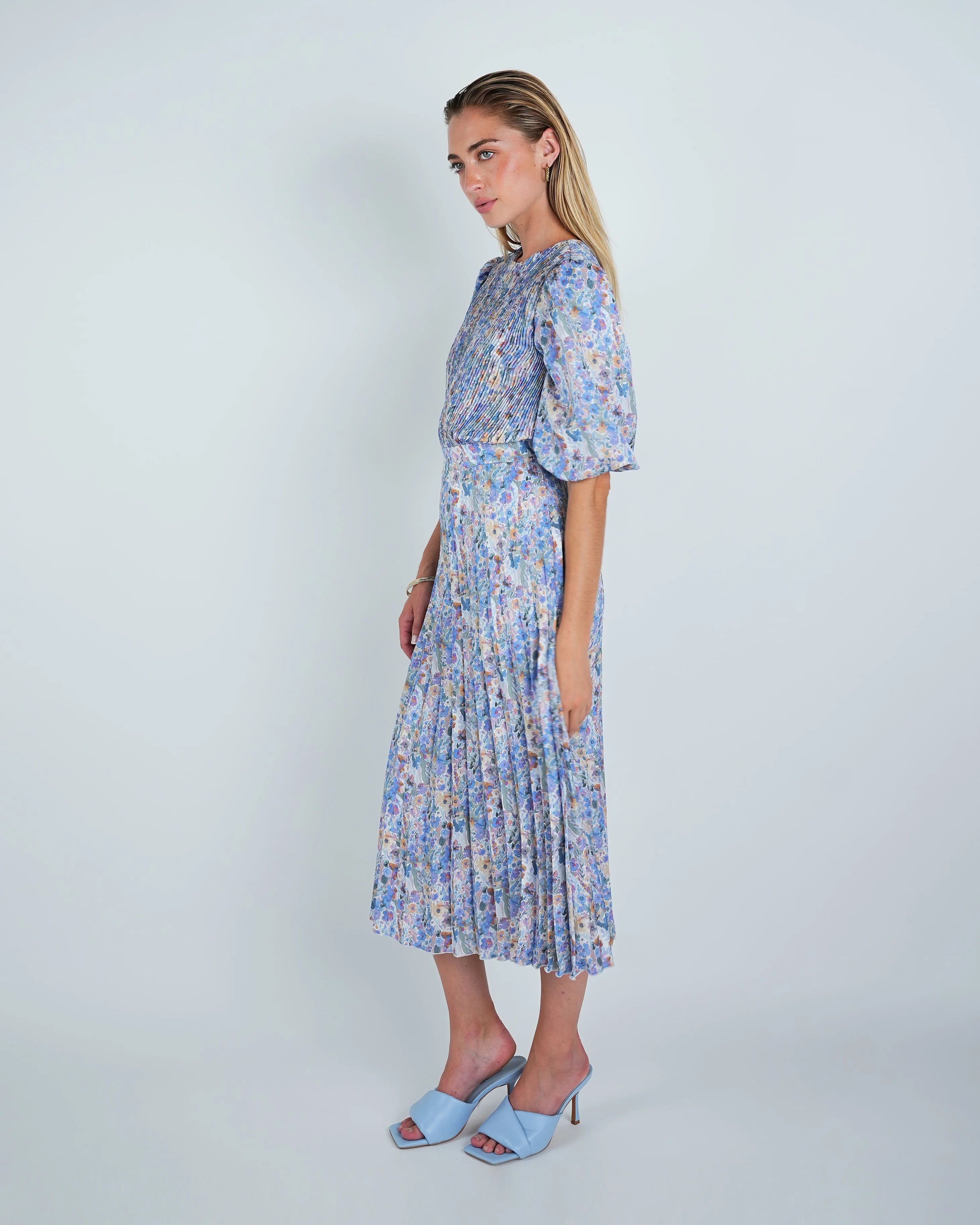 DR4087 Multi Floral Pleated Midi Dress