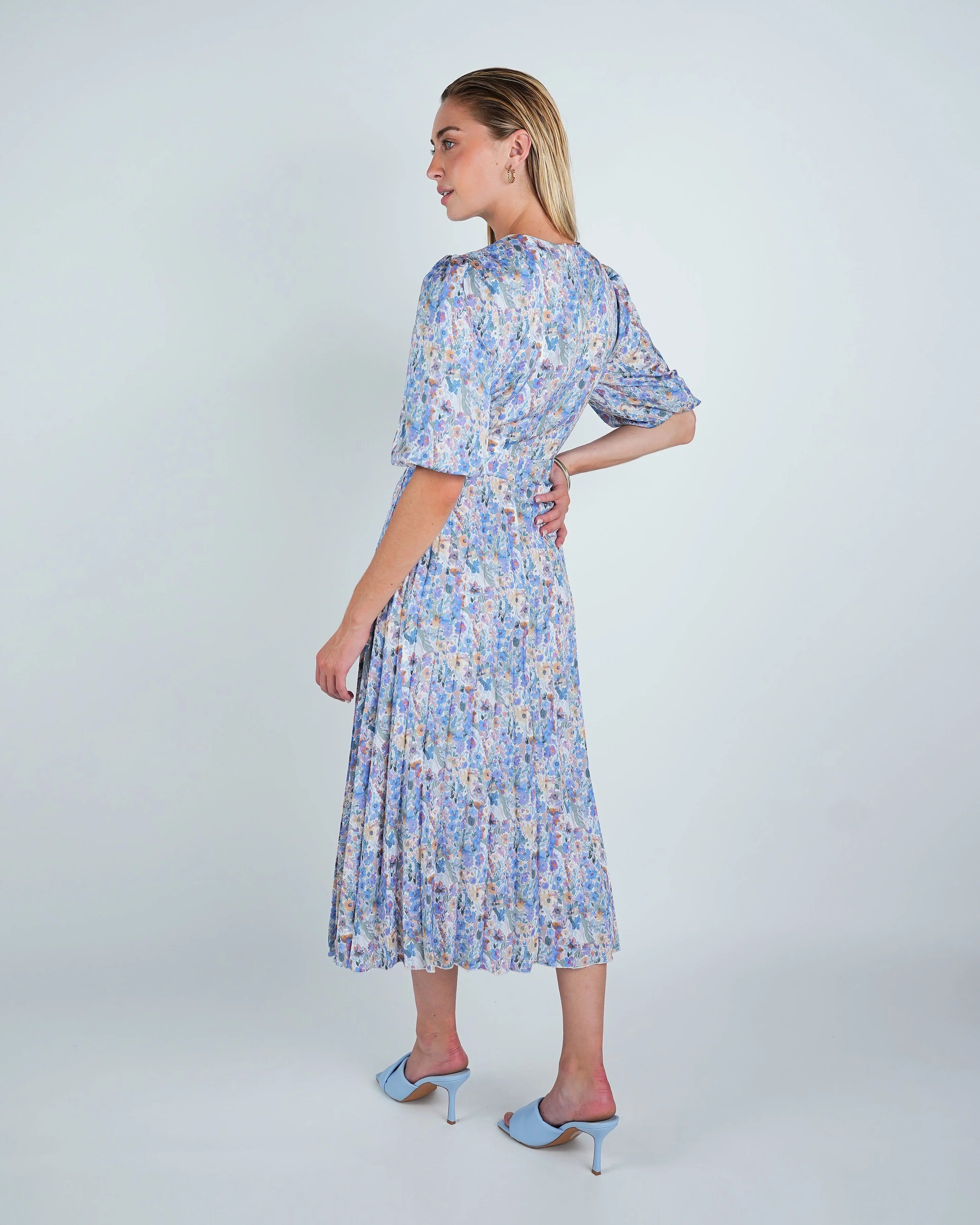 DR4087 Multi Floral Pleated Midi Dress