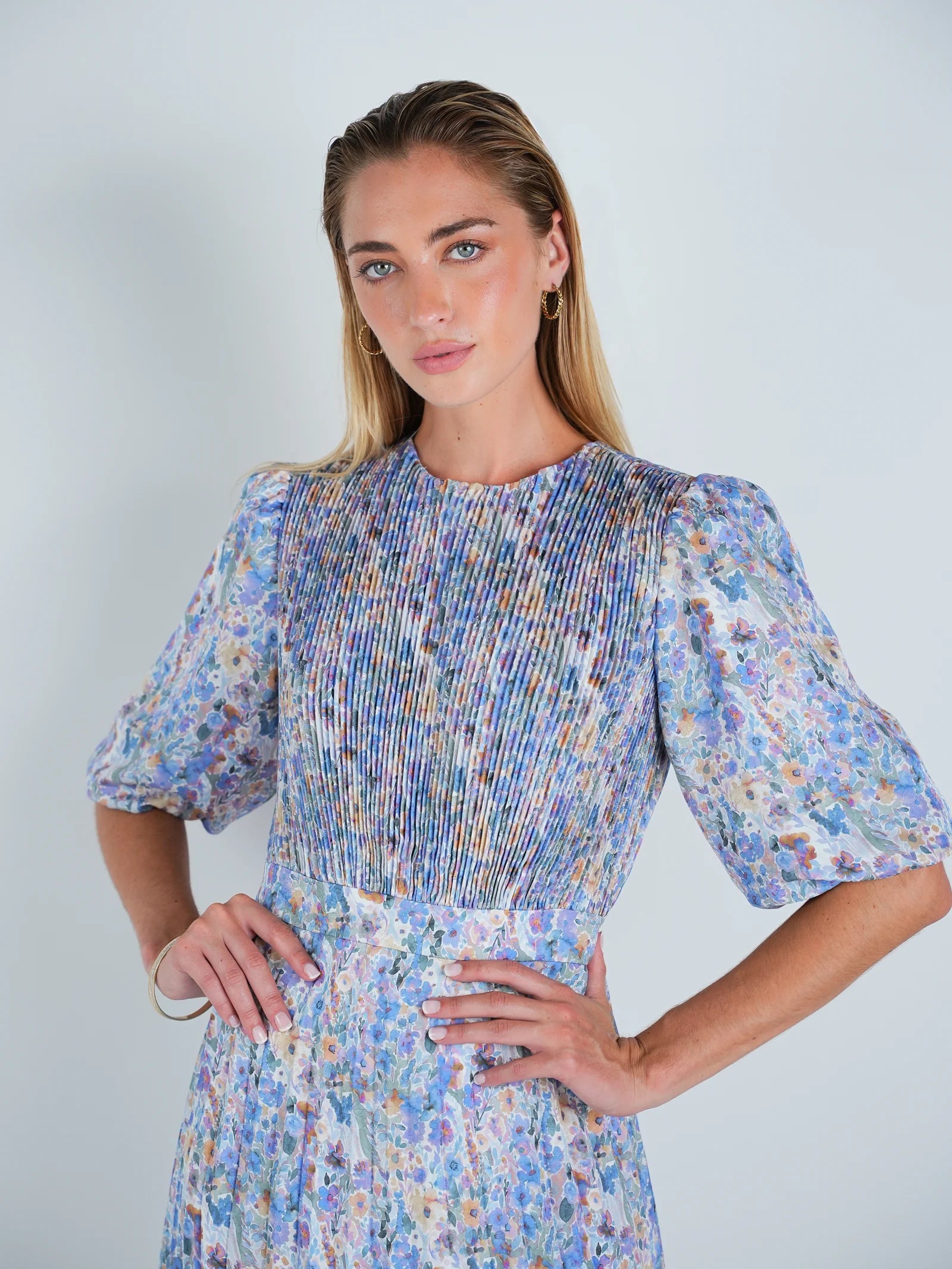 DR4087 Multi Floral Pleated Midi Dress