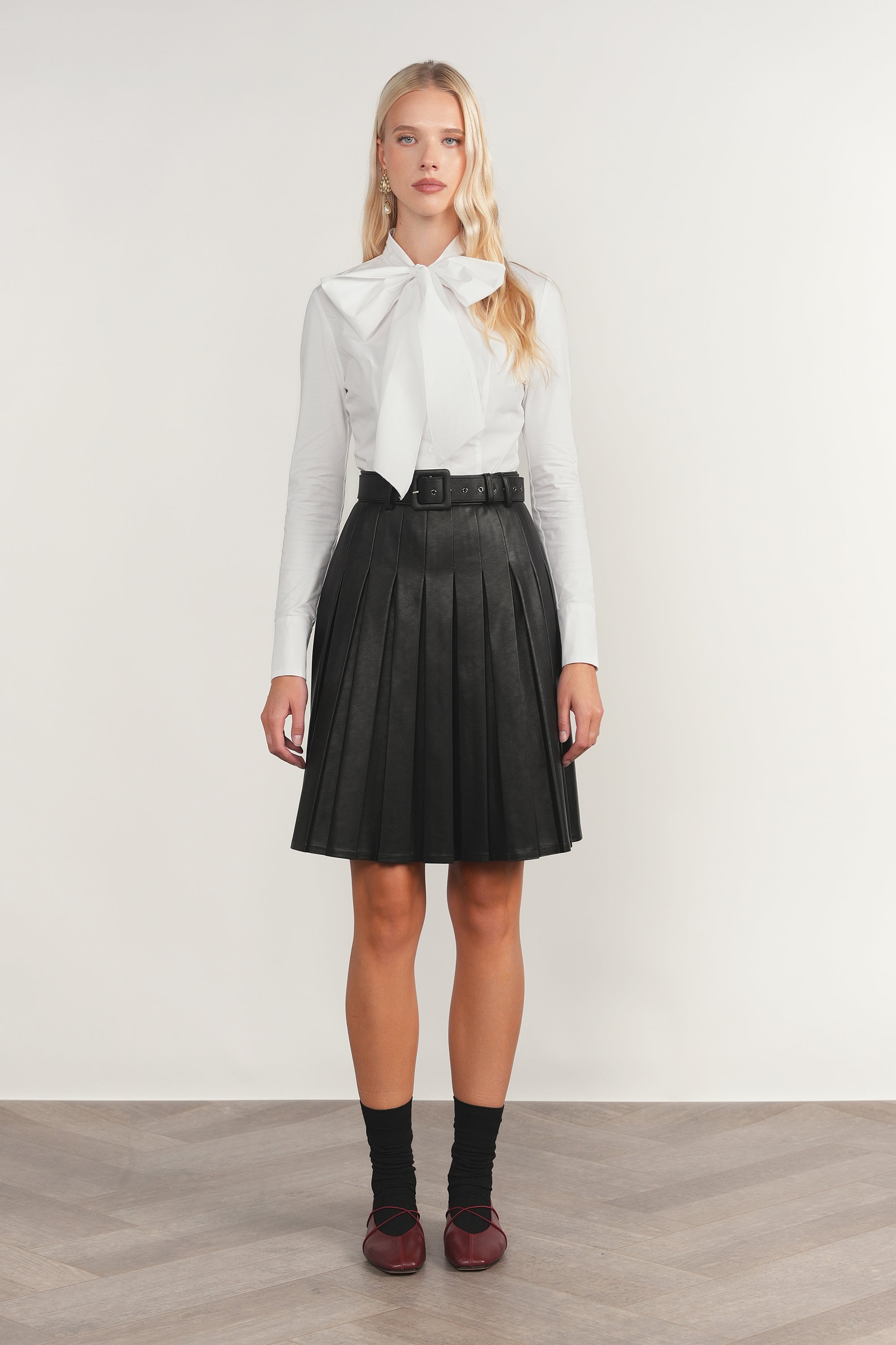 Yarra Skirt - Black 21 Petite