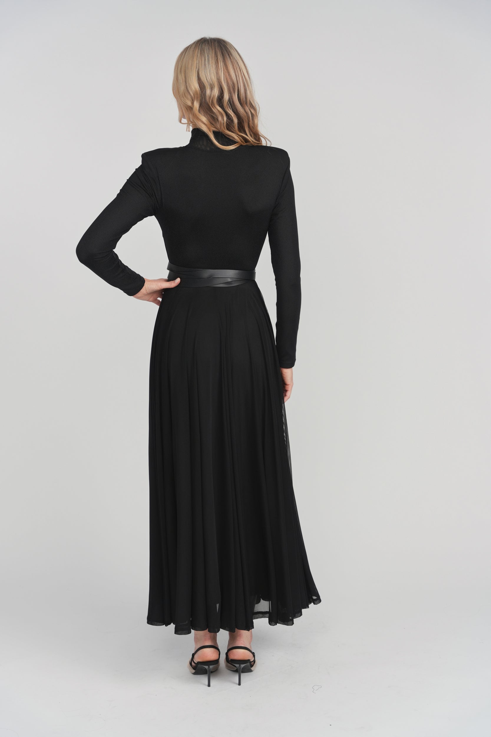 Sienna Mock Neck Maxi - Black