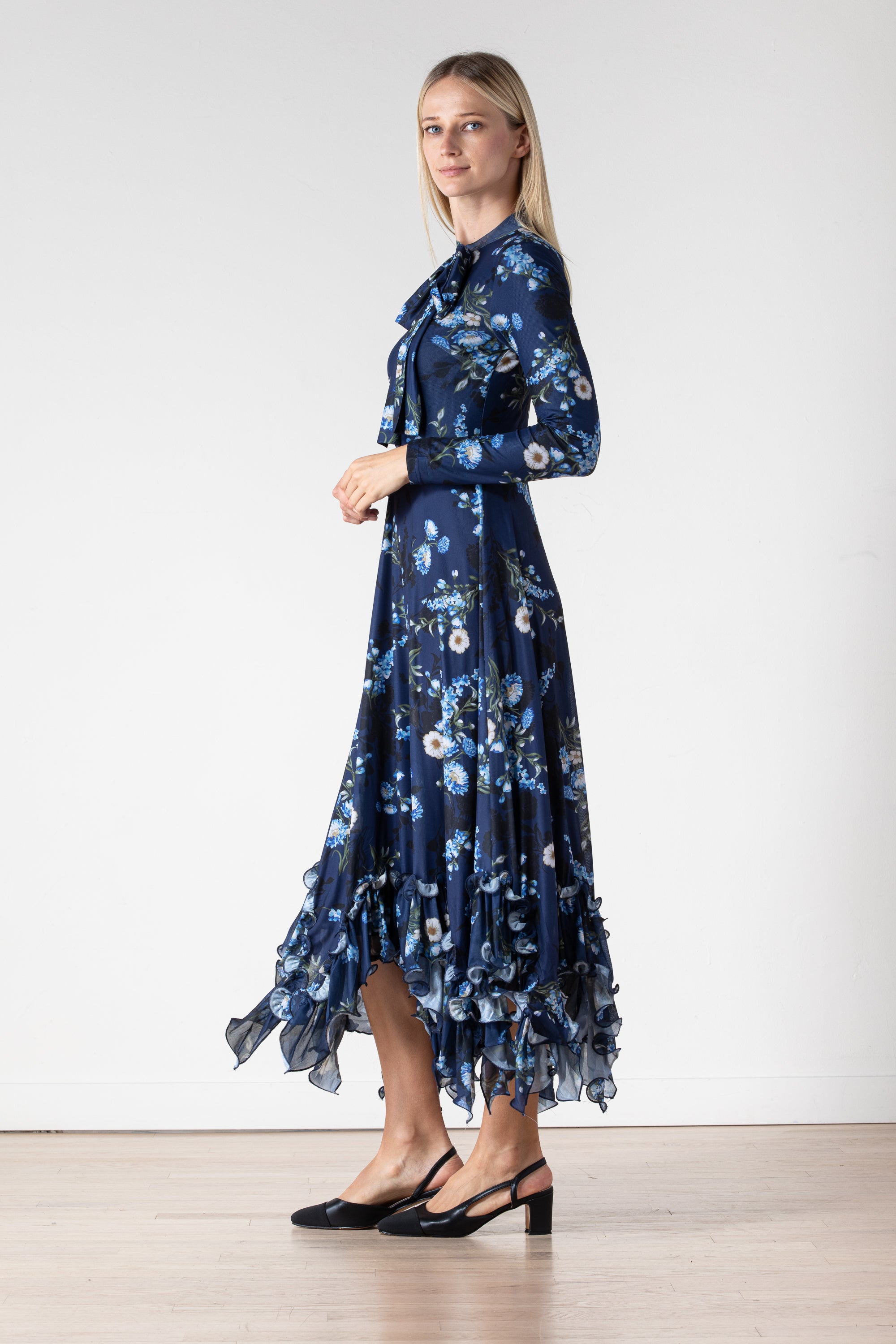 Amalthea Dress in Midnight Bloom navy floral - side view