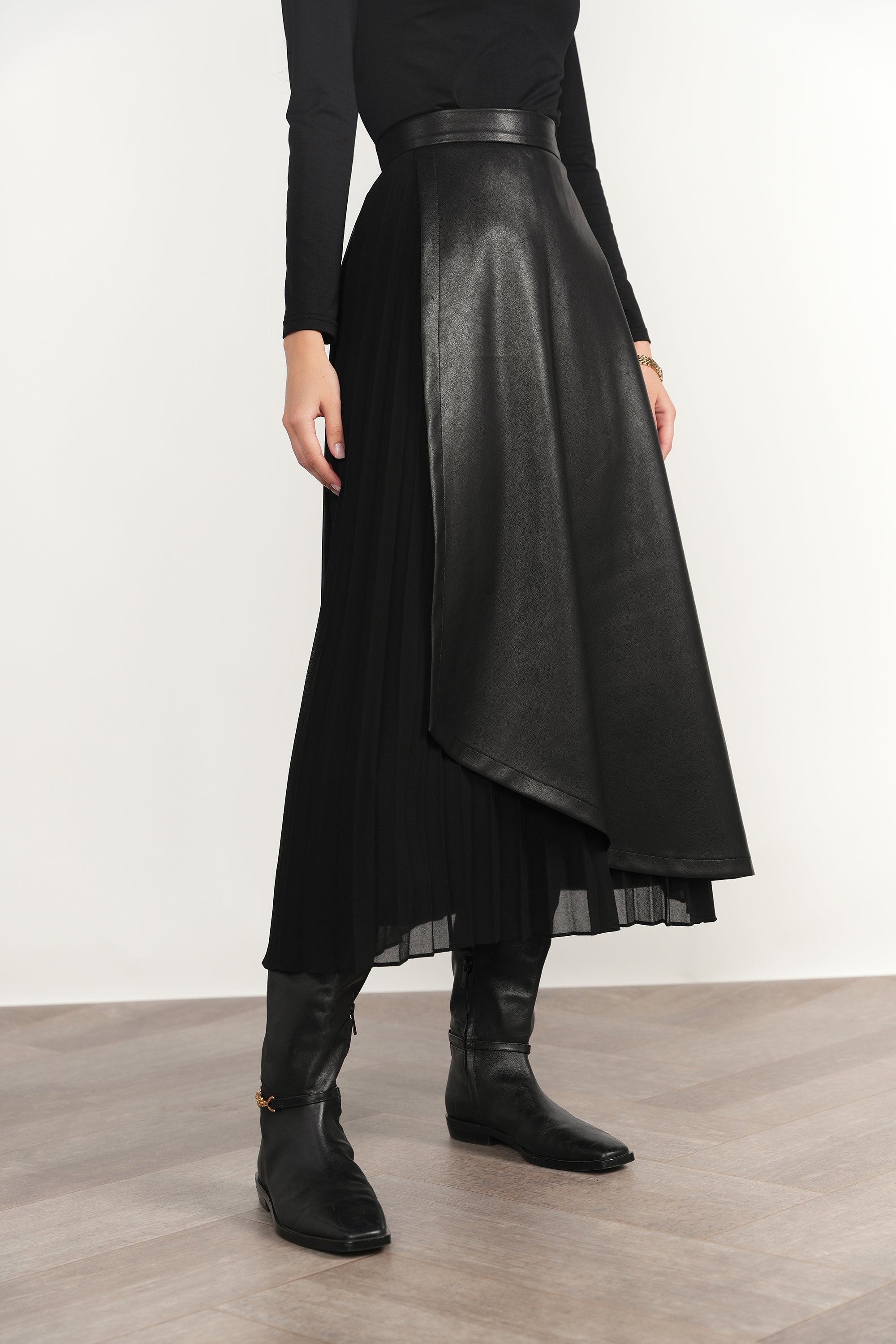 Eme Leather Skirt - Black