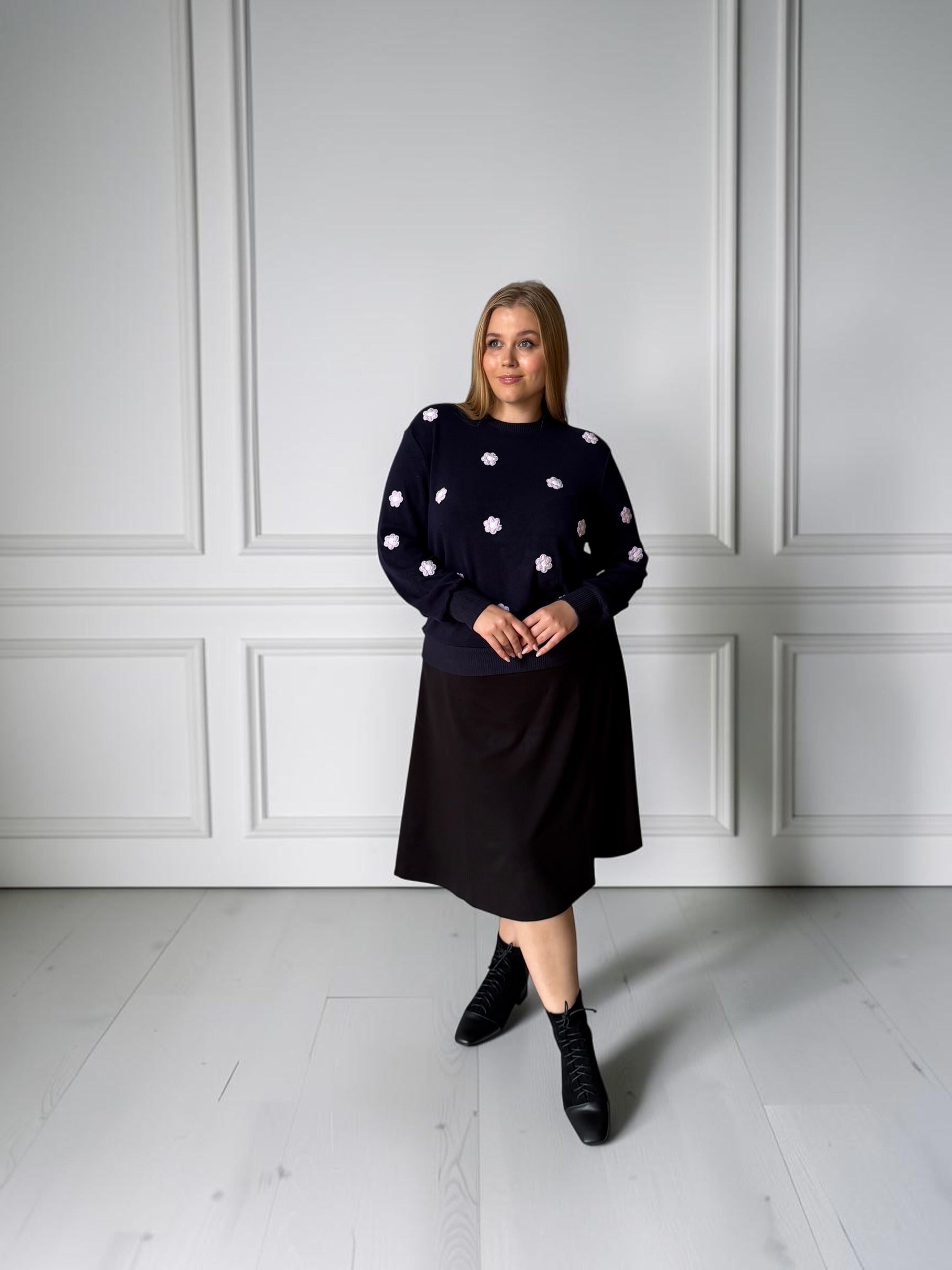 The Dainty - Navy