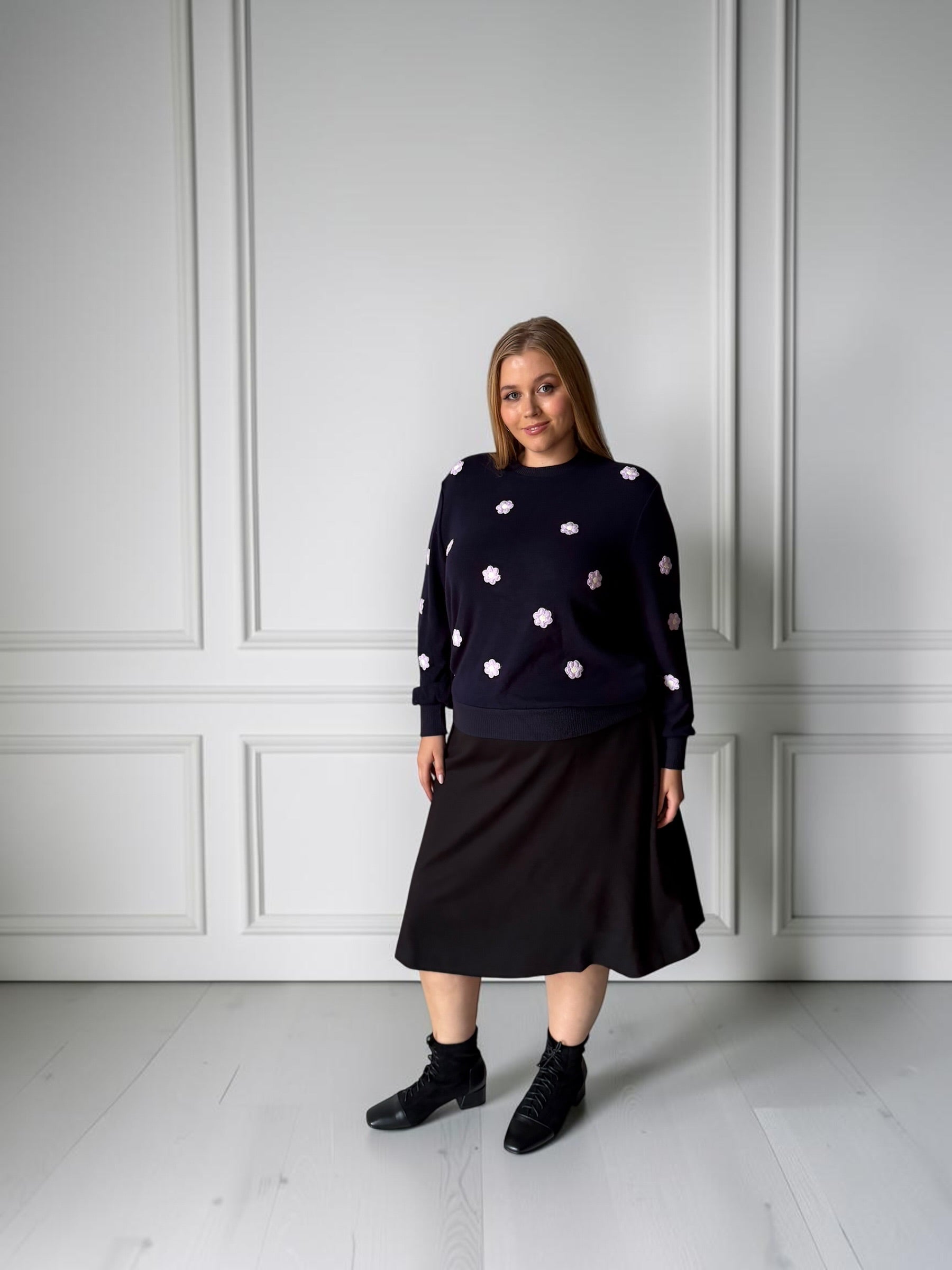 The Dainty - Navy
