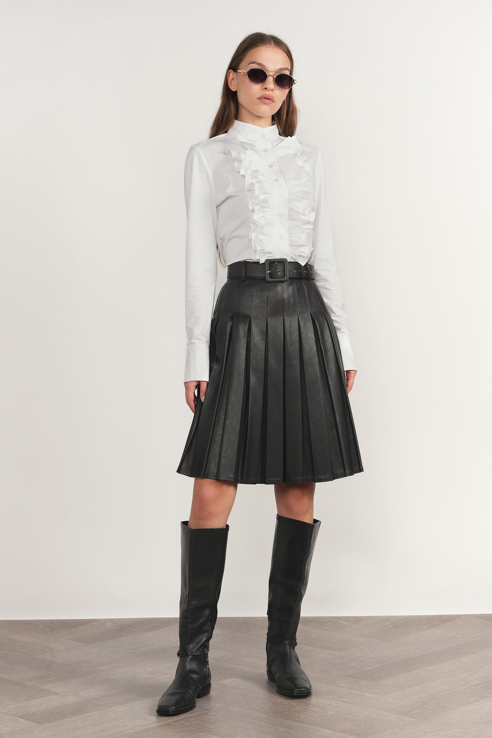 Yarra Skirt - Black 23 Short