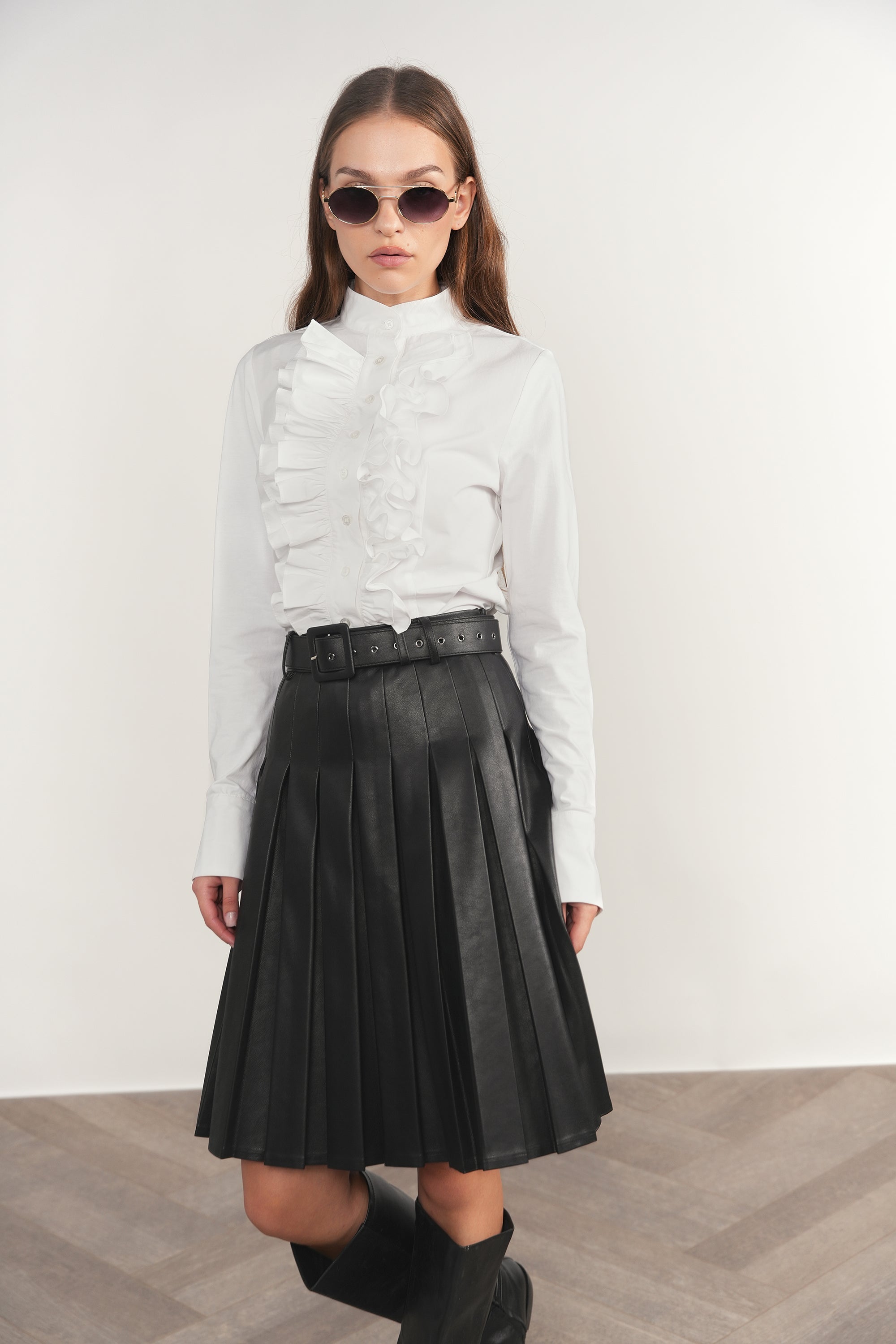 Yarra Skirt - Black 23 Short
